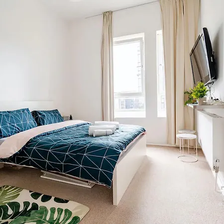Rooftop By Keyhol Holidays Apartment London