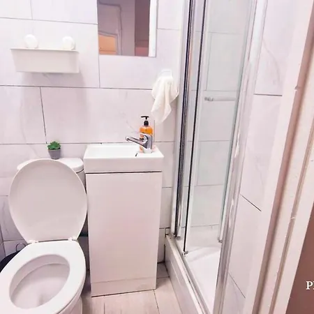 Monthly At Barking Road Apartamento Londres