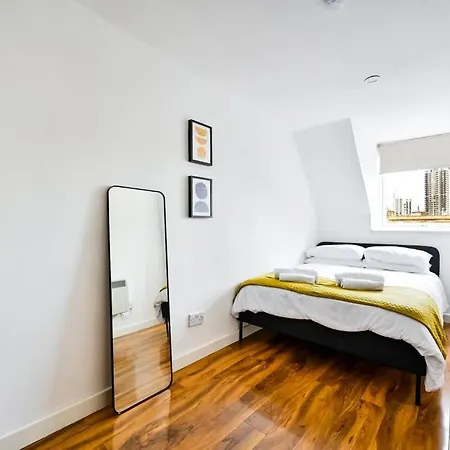 Apartment Spacious 2 Bed Duplex - Zone 1 - Workspace