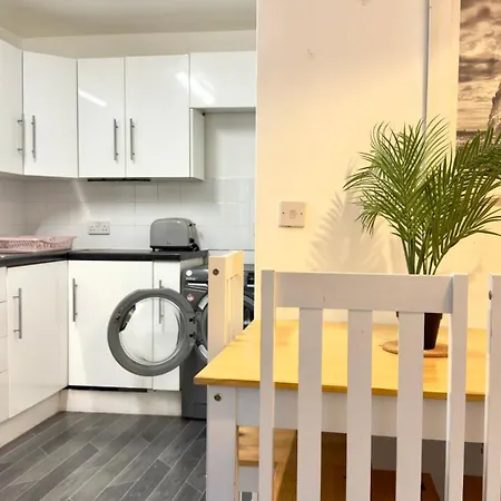 Apartment Little Gem London