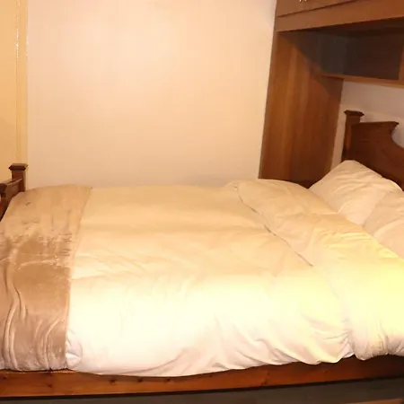 2-bedroom Apartment- Bermondsey Apartment *