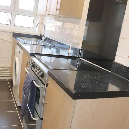 2-bedroom Apartment- Bermondsey