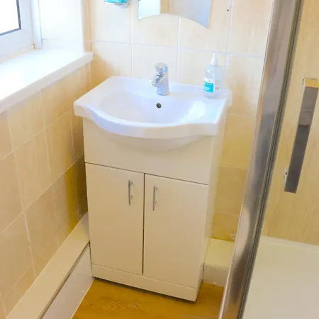 2-bedroom Apartment- Bermondsey Apartment *