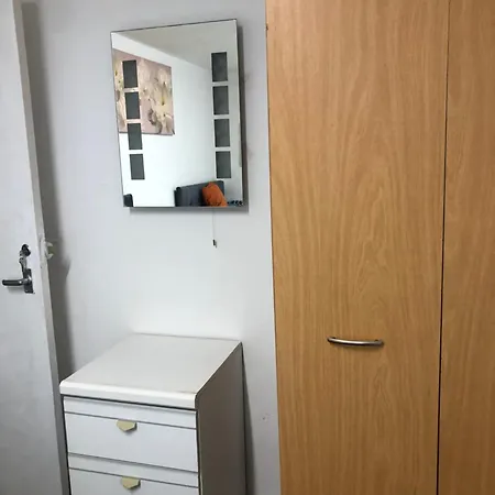 Homestay Alpine Heathrow London Yiewsley