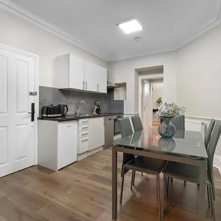Fitzrovia Modern Apartment