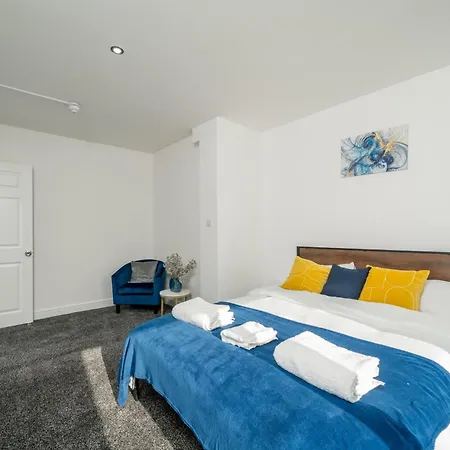 2br Near Canning Town Stn Balcony Location