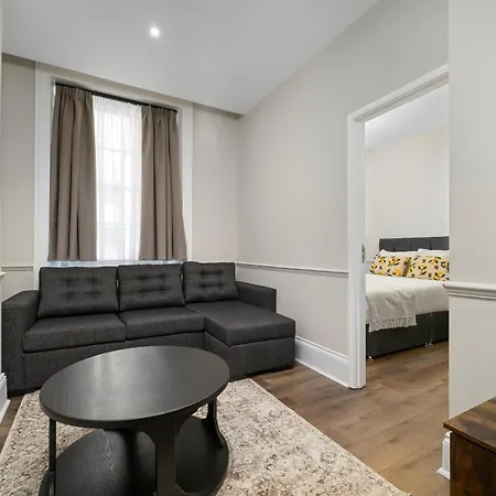 Fitzrovia Modern Apartment *