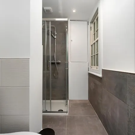 Fitzrovia Modern *