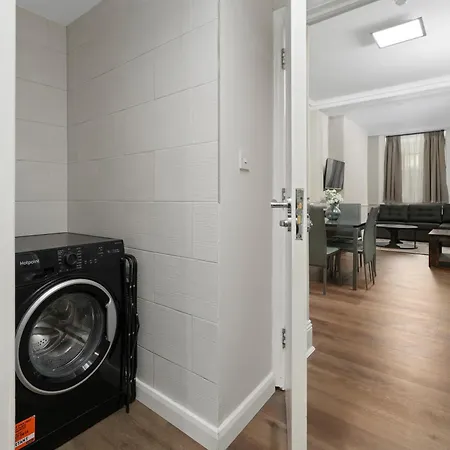 Fitzrovia Modern Apartment London