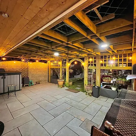 Cosy Stylish With Private Patio And Gym Gear Casa vacanze *
