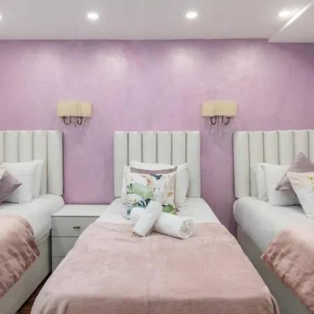 Apartment Metro Majesty 5-bedroom Gem In South Tottenham *