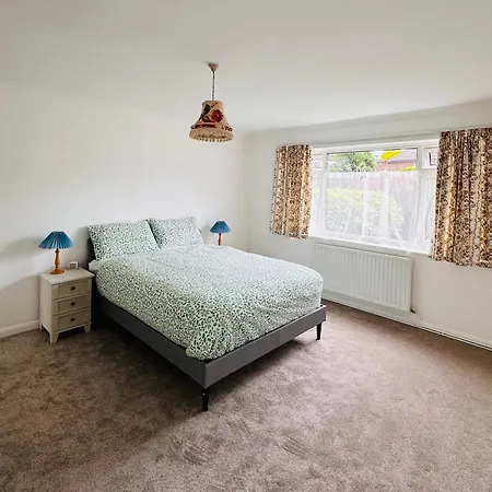 Holiday home Mountain Dew Bromley