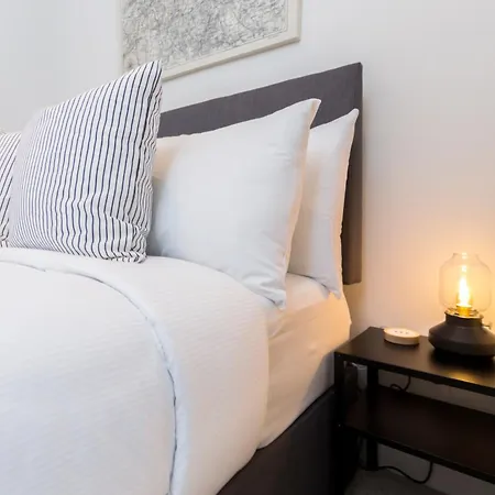 Apartment Amazing 1bdr With Private Decked Garden, Fast Wifi