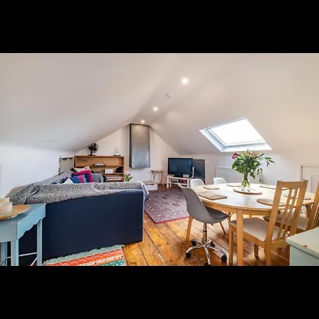 Apartment Sunny Roof Terrace 3 Bed Clapham *