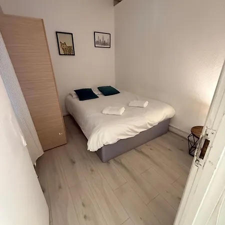 Apartment Millais Road 3 Bedroom Flat *