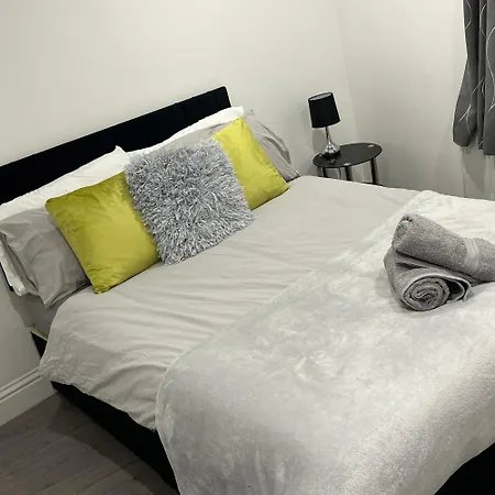 公寓 Sleek 2 Bed Oasis Croydon, Sleeps 6 *