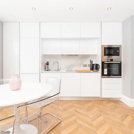 Luxury In Paddington Aparthotel *