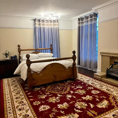 The Eastbrook Pub & 3* דאגנהאם