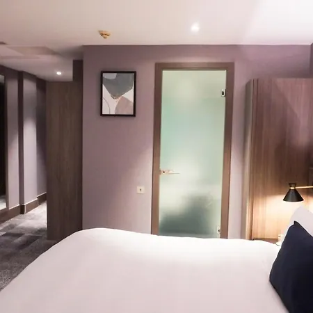 Hotel Crowne Plaza London - Kingston By Ihg