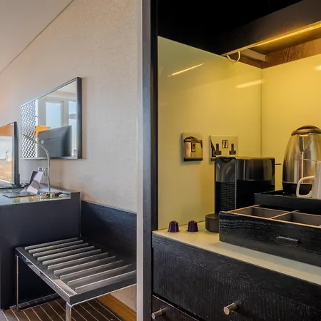 Hotel Pestana Chelsea Bridge &