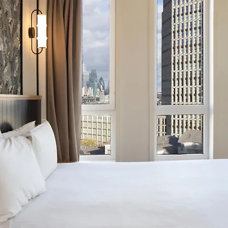 H10 Waterloo London