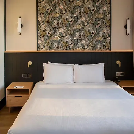 Hotel H10 Waterloo