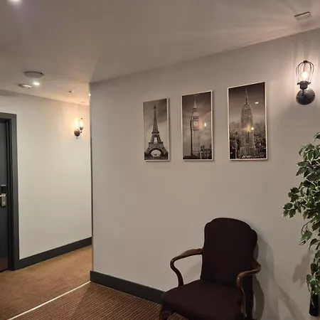 Airport Hotel