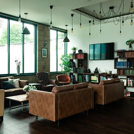 Airport Hotel London