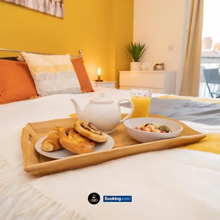 Appartamento Spacious 2 Bedroom By Ls2g Short Lets & Serviced Greater With Free Wifi *