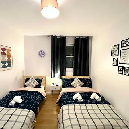 Bright Flat In Centre Apartment London