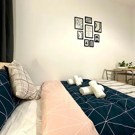 Bright Flat In Centre Apartment London