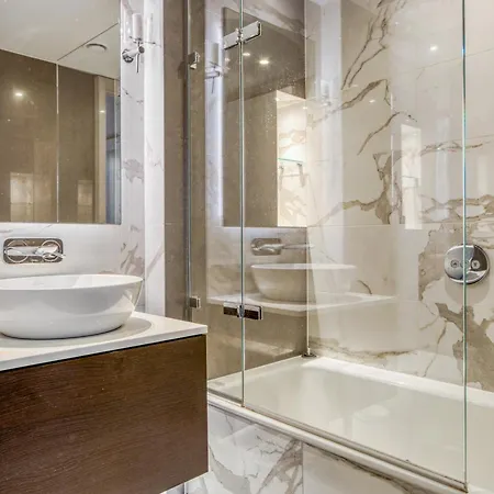 Hyde Park Luxury 2br 2ba Balcony * London