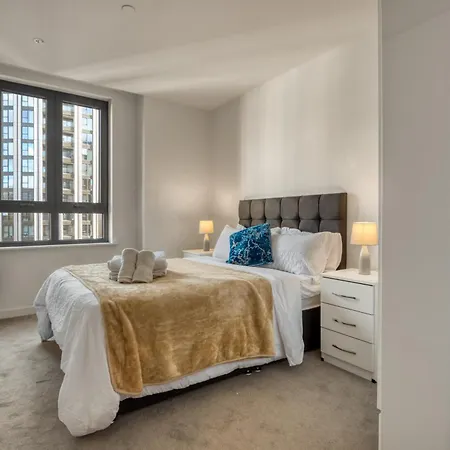 Apartment Hyde Park Luxury 2br 2ba Balcony