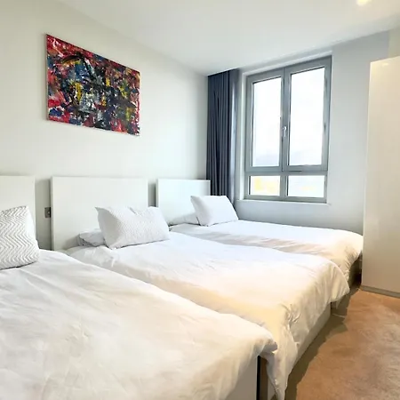 Luxury 2 Bedroom Edgware Road By Wild Apartment *