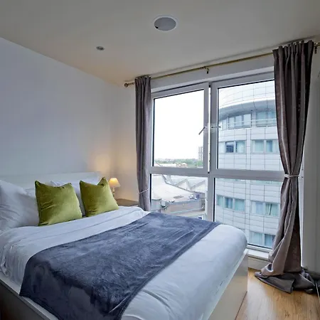 Charming Retreat In Chelsea * London