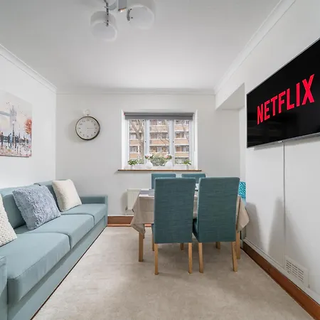 New! Cosy Flat - Wapping Station - Free Secure Parking *