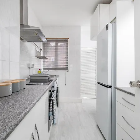 New! Cosy Flat - Wapping Station - Free Secure Parking Apartament Londyn