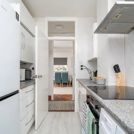 New! Cosy Flat - Wapping Station - Free Secure Parking