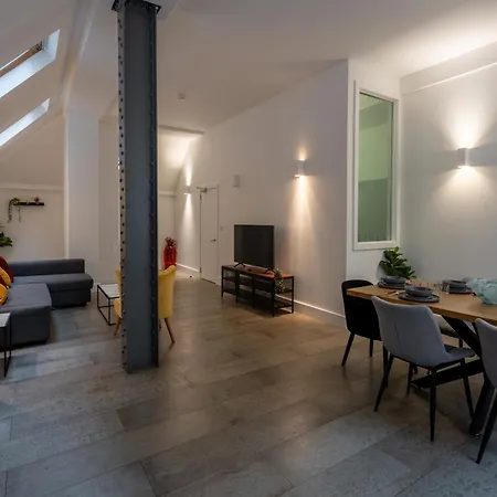 Stylish 3br Duplex In Vibrant Clerkenwell London