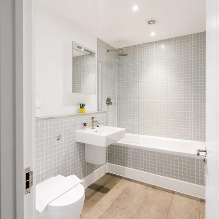 Apartment Stylish 3br Duplex In Vibrant Clerkenwell London