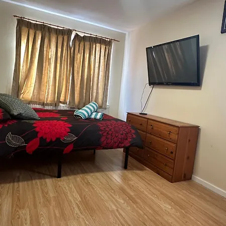 ホームステイ Spacious Double Near Excel *