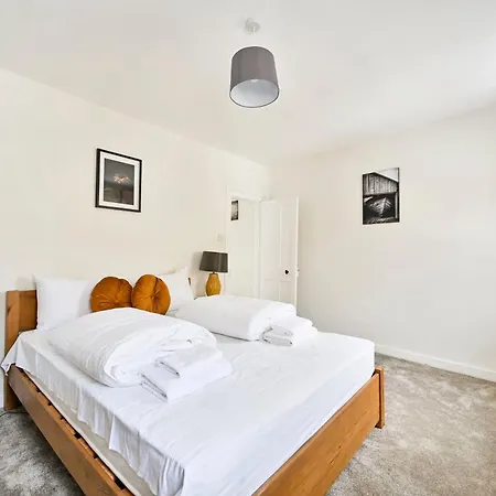 Comfortable Near Sloane Square * London