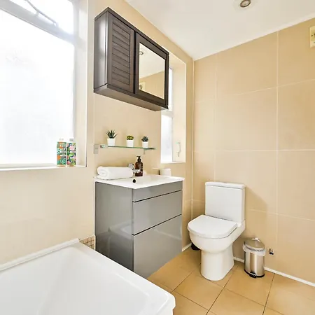 Comfortable Near Sloane Square London