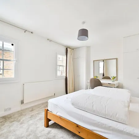 Comfortable Near Sloane Square * London