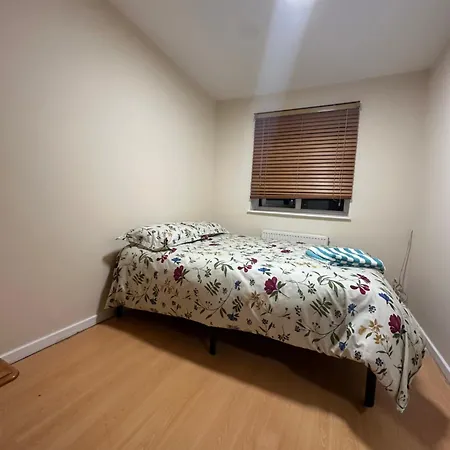 Homestay Double Near Airport, Excel In Heart Of