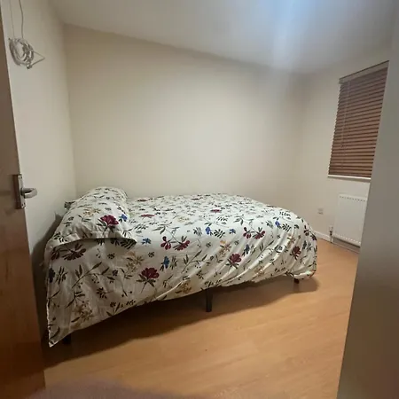 Double Near Airport, Excel In Heart Of * London
