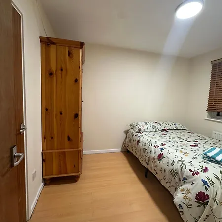 Homestay Double Near Airport, Excel In Heart Of