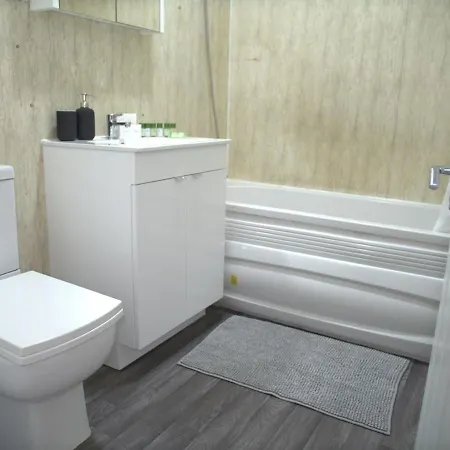 Apartment Stylish 4 Bd Ft Ldn Parking *