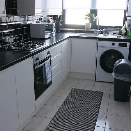 Stylish 4 Bd Ft Ldn Parking ロンドン