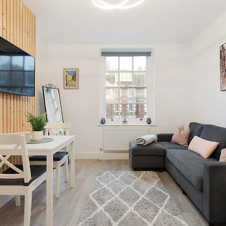 Scott Ellis 1 Apartment